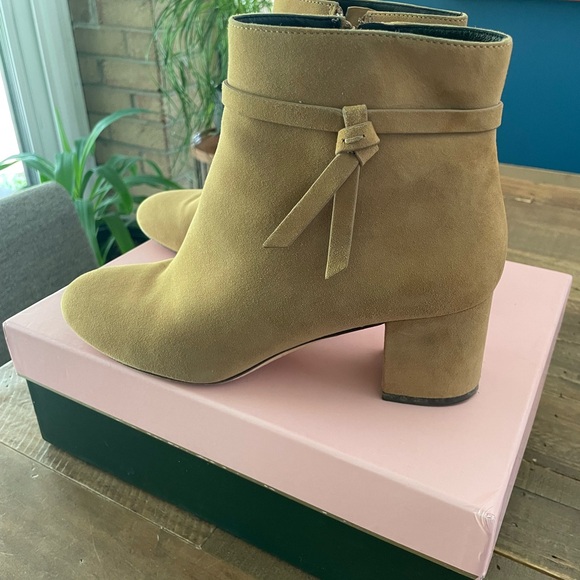 Kate Spade Women's Knott Mid Heel Boots in Light Fawn size 8 - Picture 6 of 6